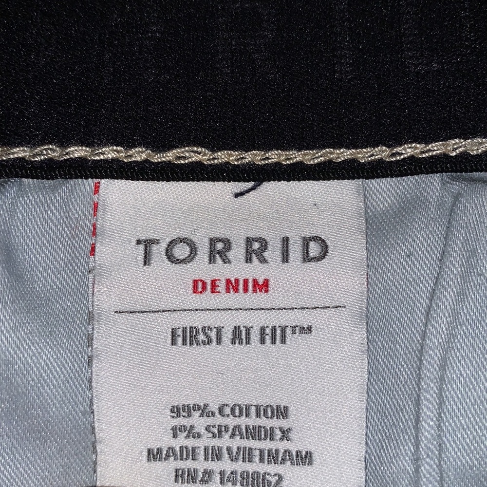 Torrid Jeans - Picture 5 of 8